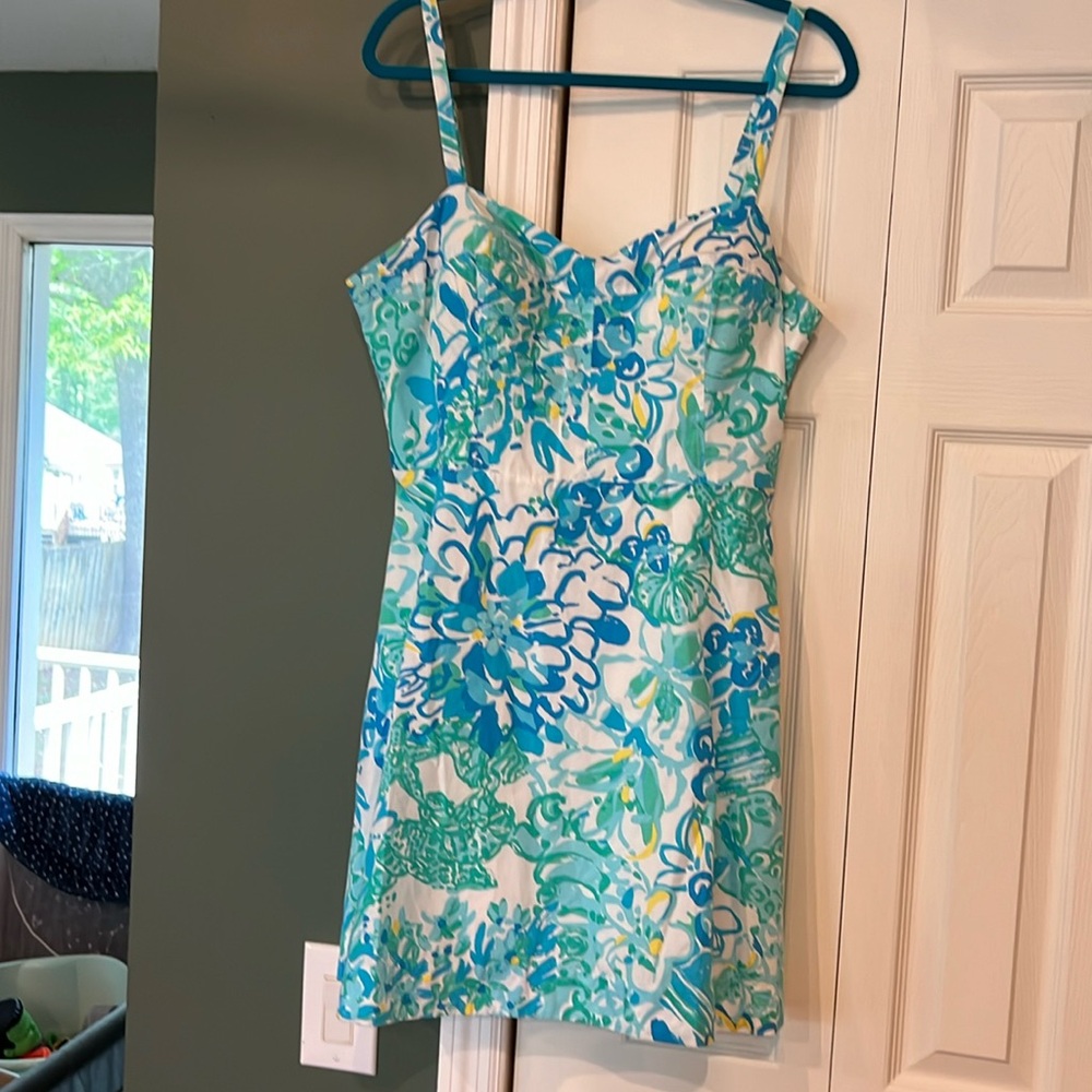 Lilly Pulitzer sz 16  pockets  ex cond  wore once